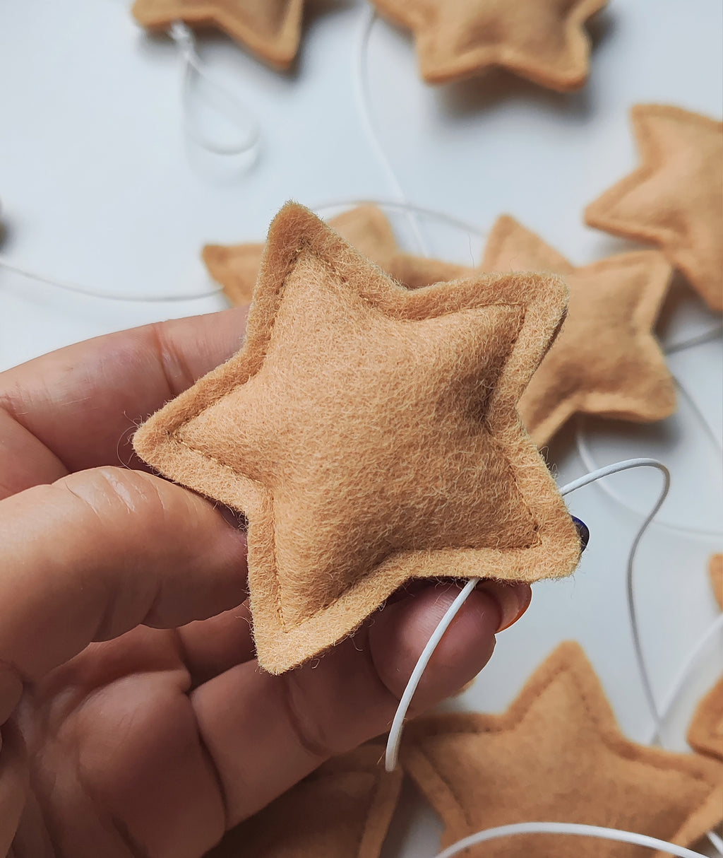 Beige Small Star Garland